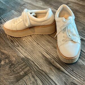 Dolce Vita platform White Lace-Up Sneakers